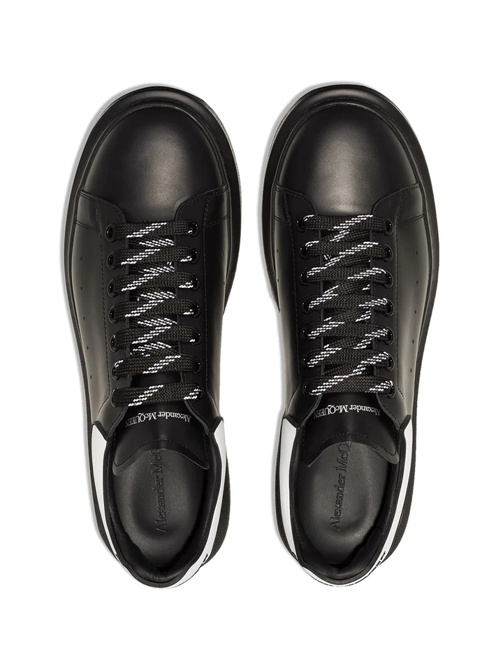 Alexander mcQueen tenis bajo color Negro Blanco