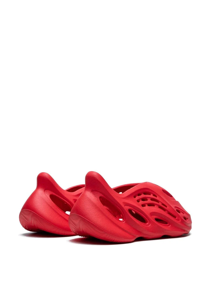 N370O adidas Yeezy tenis Yeezy Foam RNNR "Vermillion" - Calzado de mujer y hombre