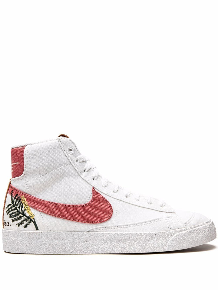 Tenis Nike Blazer Mid 77 Catechu Rosa