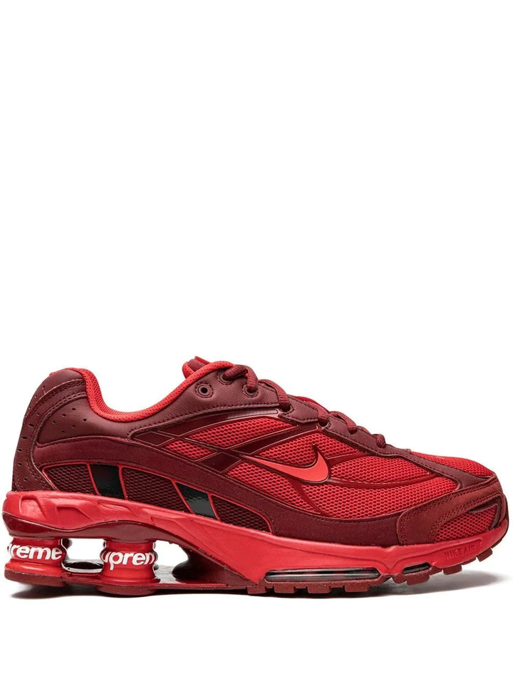 Nike tenis Shox Ride 2 SP de Nike x Supreme Red Rojo