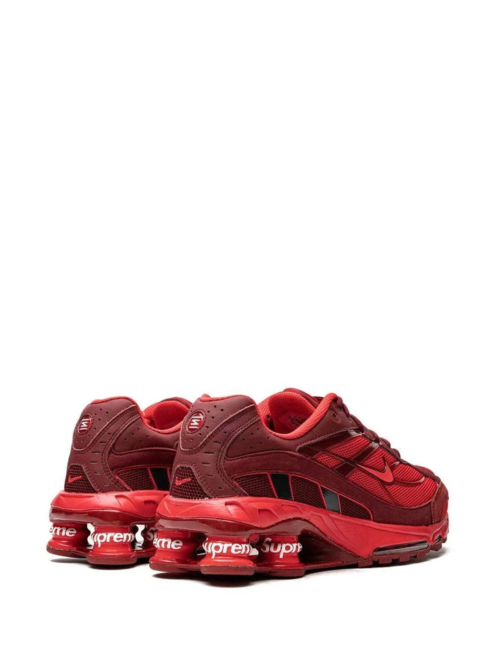 Nike tenis Shox Ride 2 SP de Nike x Supreme Red Rojo