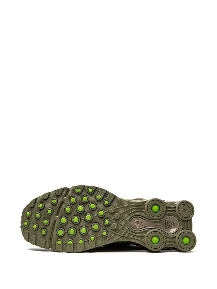 Nike tenis Shox Ride 2 SP de Nike x Supreme Olivo Verde
