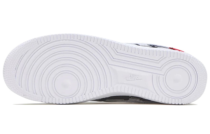N372O NIKE AIR FORCE 1 '07 LX 'WORLDWIDE PACK - BLACK' BLACK/WHITE/FLASH CRIMSON/BLACK - Calzado de mujer y hombre