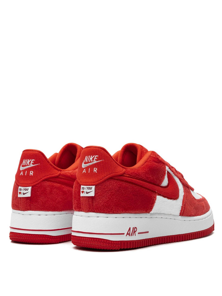 NIKE AIR FORCE 1 LOW GS "Valentines Day 2024"