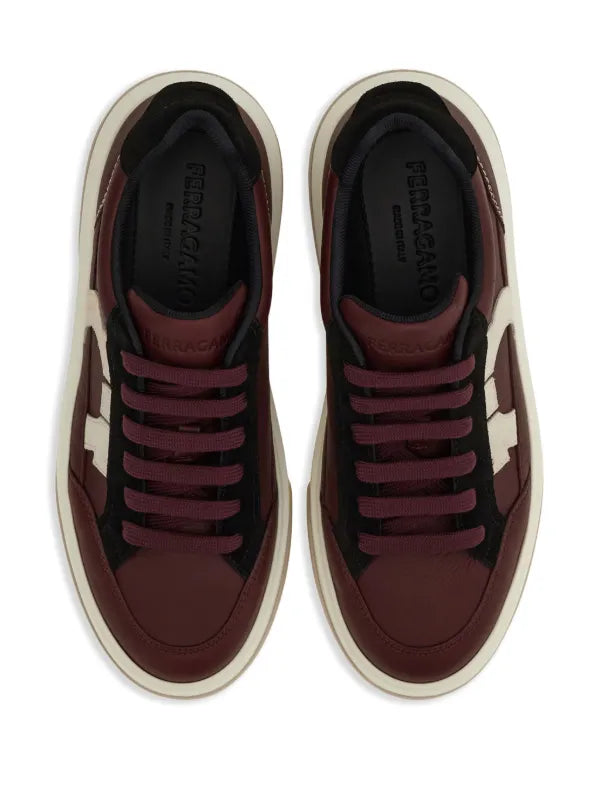 Ferragamo Gancini-appliqué sneakers - Calzado de mujer y hombre