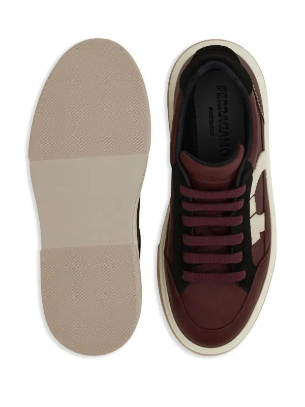 Ferragamo Gancini-appliqué sneakers - Calzado de mujer y hombre