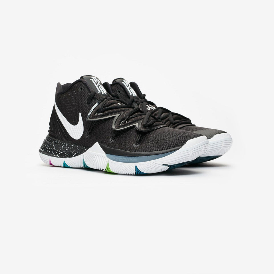 Nike Kyrie 5 Black Magic negro blanco