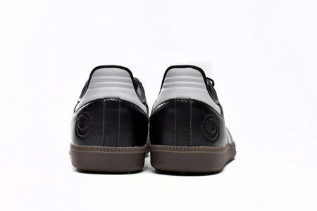 Samba Adidas Negro Blanco puntera gamuza beige - Calzado de mujer y hombre