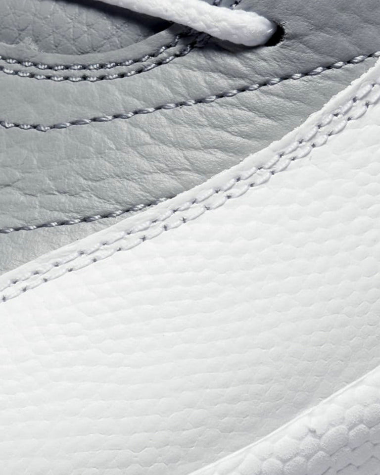 Air Jordan 12 "Stealth" gris blanco
