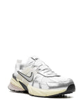 Nike tenis V2K Run Pure Platinum/Metallic Silver Vomero - Calzado de mujer y hombre
