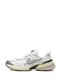 Nike tenis V2K Run Pure Platinum/Metallic Silver Vomero - Calzado de mujer y hombre