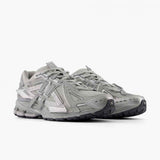 New Balance tenis 1906 Gris tenis deportivo New Balance 1906A Concrete Silver Metallic - Calzado de mujer y hombre