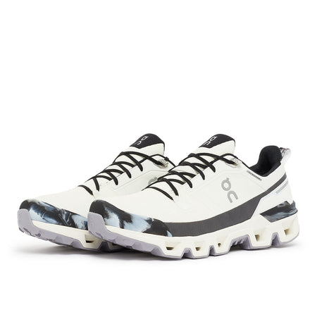 ON Cloudwander Waterproof cloud wander tenis negro deportivo