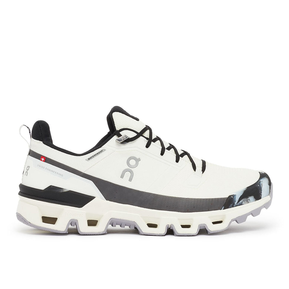ON Cloudwander Waterproof cloud wander tenis negro deportivo