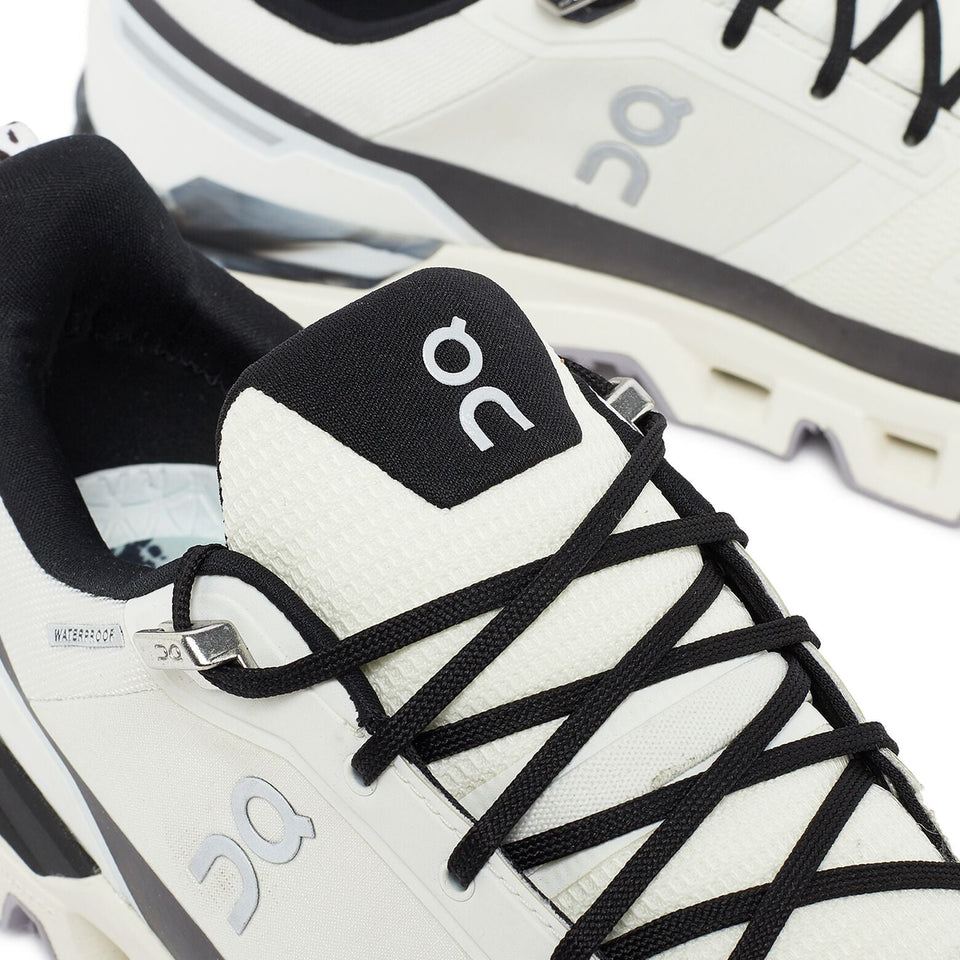 ON Cloudwander Waterproof cloud wander tenis negro deportivo