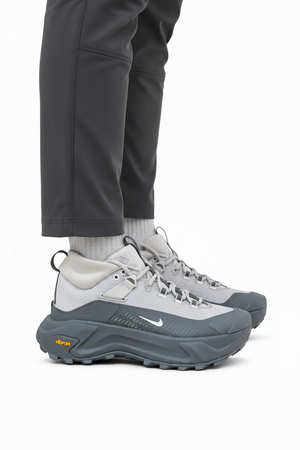 Nike ACG Zegama Hike en color gris - Calzado de mujer y hombre