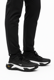 Nike ACG Zegama Hike de color negro con suela Vibram y detalle de logo blanco. - Calzado de mujer y hombre