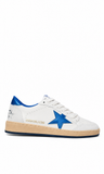 tenis Golden Goose Ball Star en color blanco con una estrella azul característica - Calzado de mujer y hombre