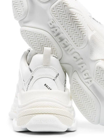 N370O Balenciaga tenis Triple S con agujetas - Calzado de mujer y hombre