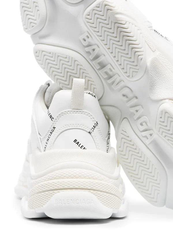 N370O Balenciaga tenis Triple S con agujetas - Calzado de mujer y hombre