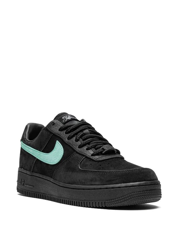 Nike tenis bajos Air Force 1 de Nike x Tiffany & Co - Calzado de mujer y hombre
