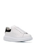 Alexander McQueen tenis bajos Oversize Talon Gamuza Negro