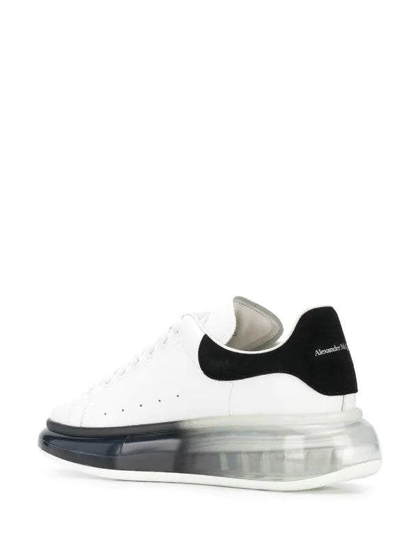 N370O Alexander Mcqueen válvula blanco negro válvula tenis bajos oversize - Calzado de mujer y hombre