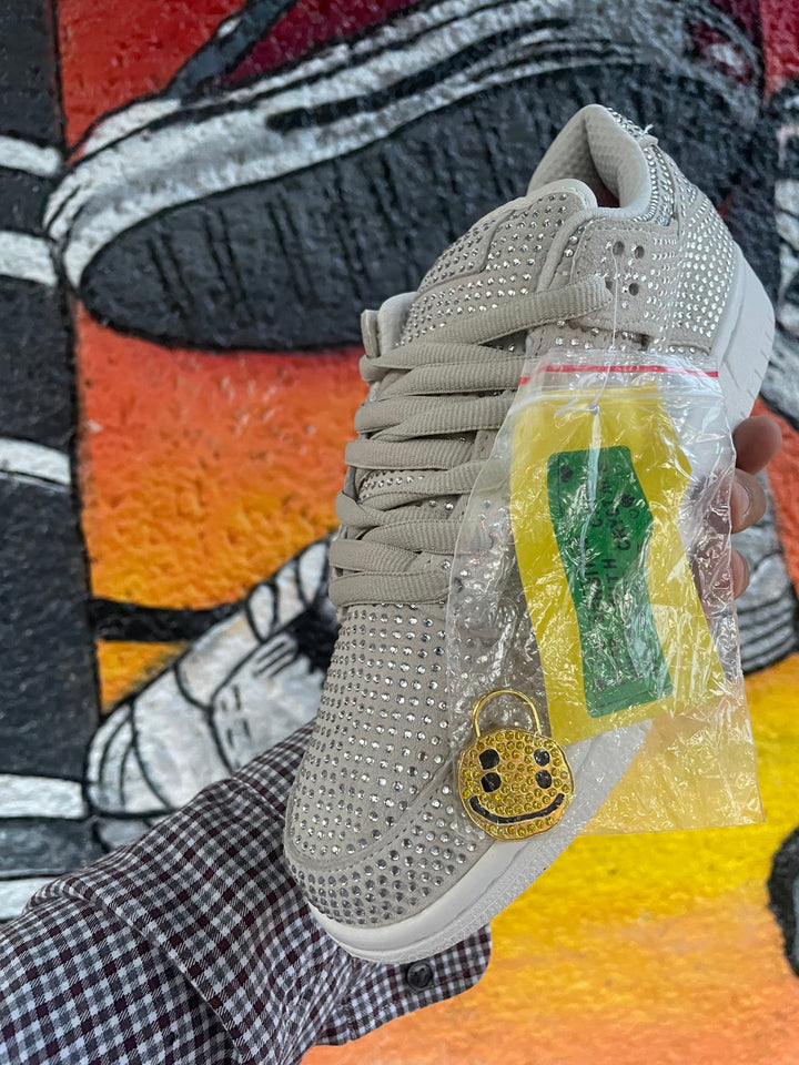 N372O Nike DUNK LOW "Cactus Plant Flea Market - Swarovski Crystals" dunk swarowsky plata - Calzado de mujer y hombre