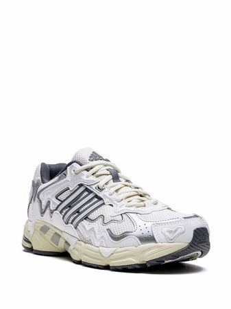 adidas tenis Response CL de adidas x Bad Bunny